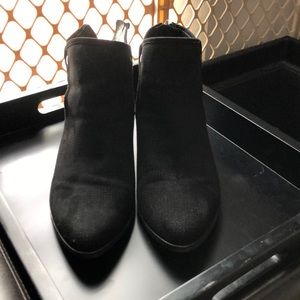 Black bootie